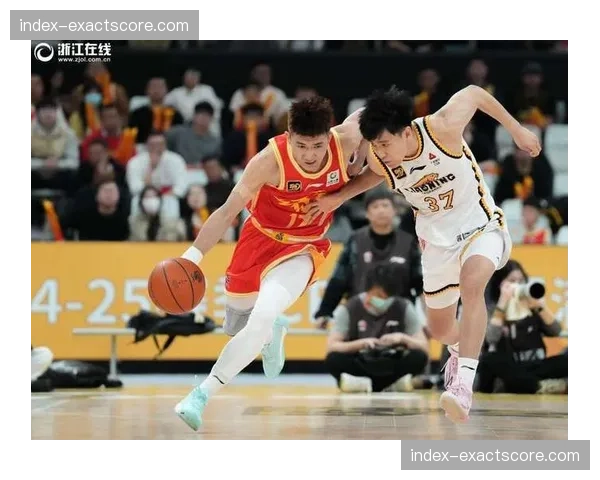 浙江广厦轻取四川江苏,收获七连胜紧追上海 浙江广厦轻取四川江苏,收获七连胜紧追上海