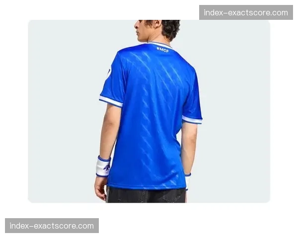 马德里举办“足球与时尚”跨界展览，展示各队经典与新款球衣